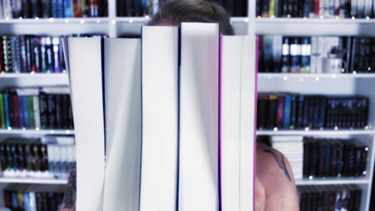 want to read – Juli
